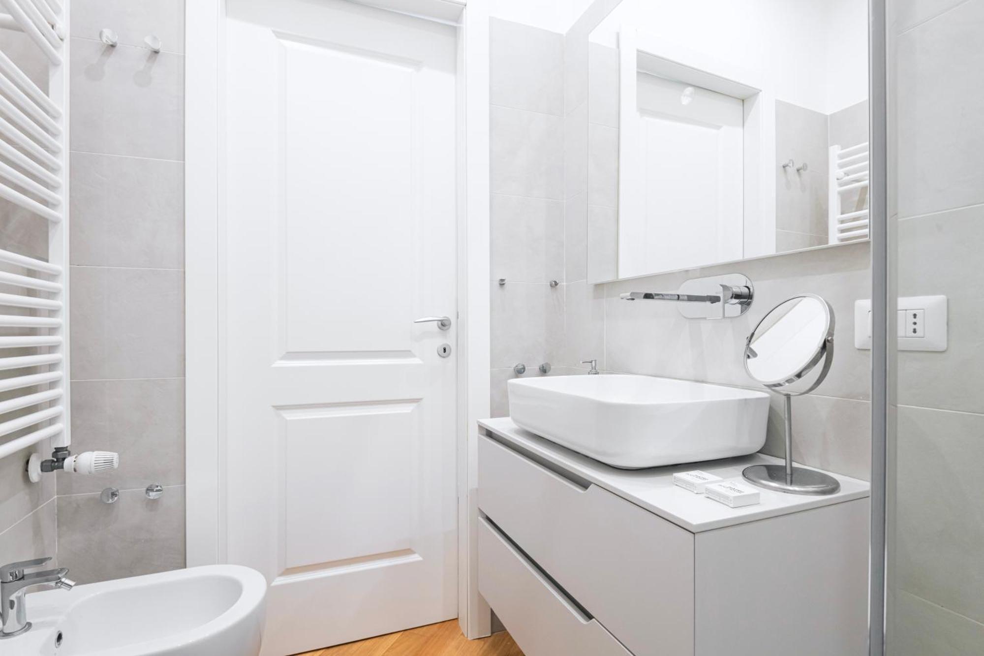 Easylife - Wonderful Residence In Porta Romana Milano Exteriör bild